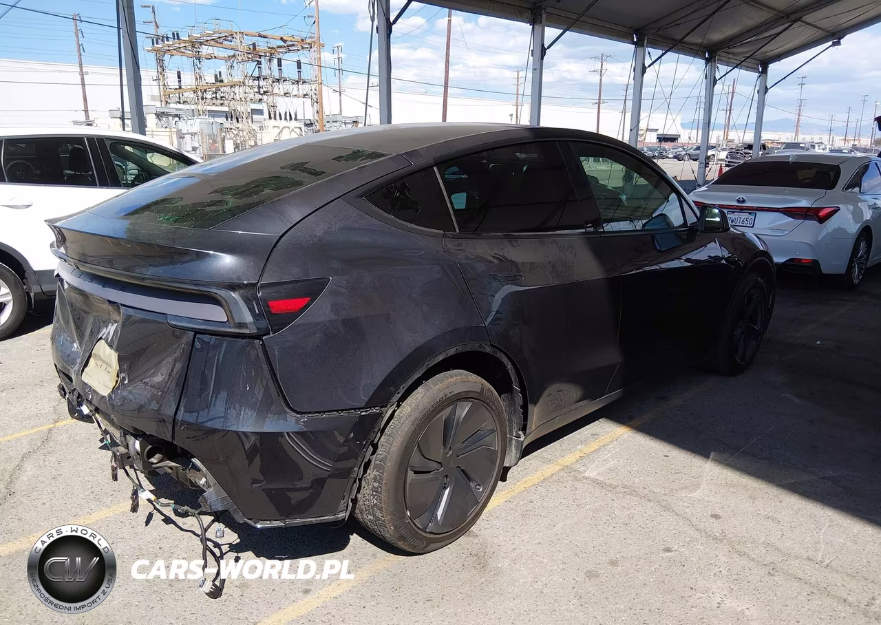 2026 Tesla Model Y All-Wheel Drive-Long Range Launch Series-Premium All-Wheel Drive VIN:7SAYGDEE3TF618965 - 4