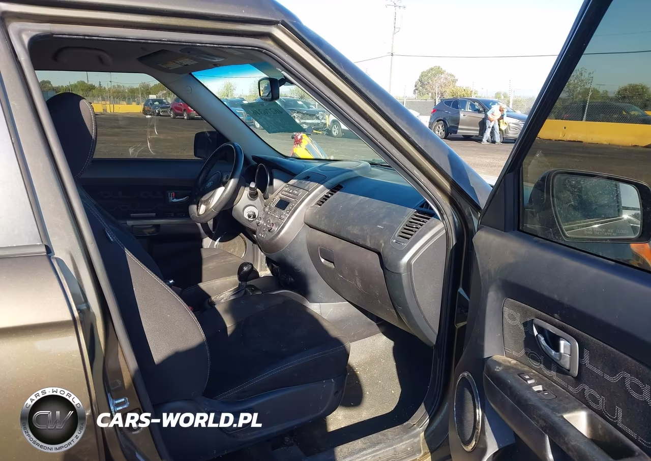 2012 Kia Soul + VIN:KNDJT2A67C7454932 - 5