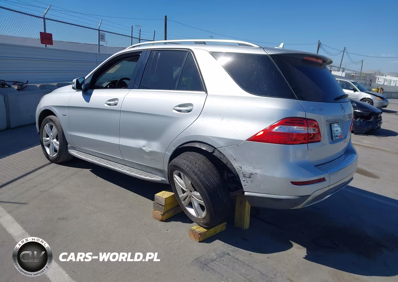 2012 Mercedes-Benz Ml 350 4Matic VIN:4JGDA5HBXCA037343 - 3