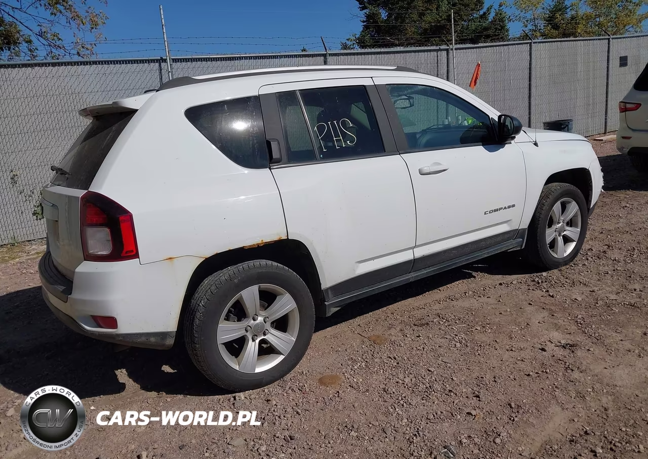 2016 Jeep Compass Sport VIN:1C4NJDBB2GD501967 - 4