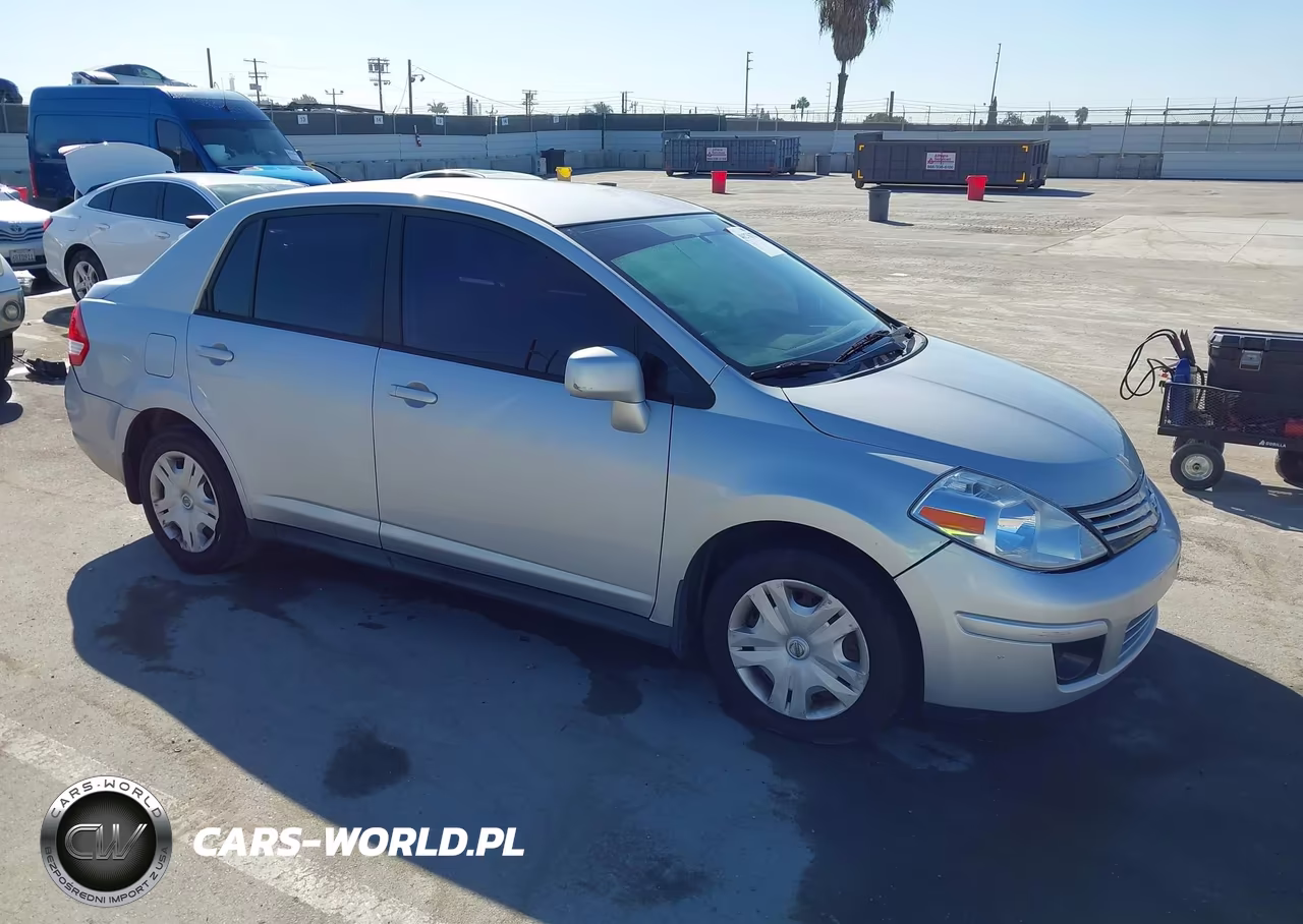 2011 Nissan Versa 1.8S