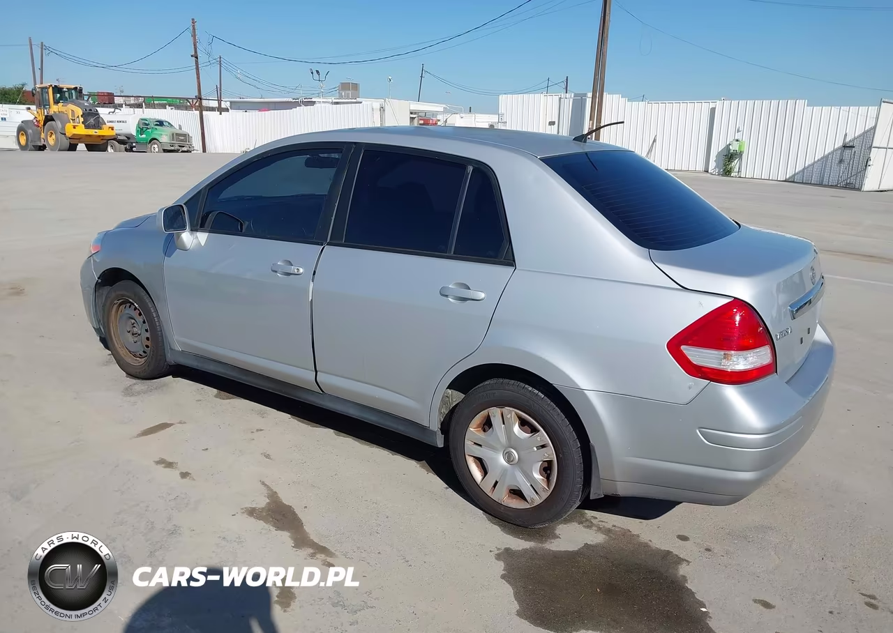 2011 Nissan Versa 1.8S VIN:3N1BC1AP7BL444695 - 3
