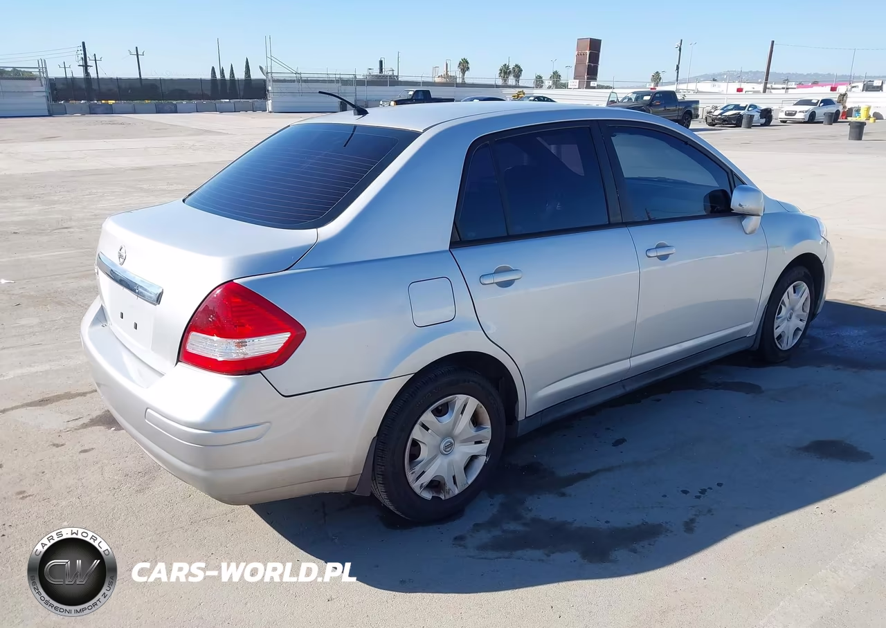 2011 Nissan Versa 1.8S VIN:3N1BC1AP7BL444695 - 4