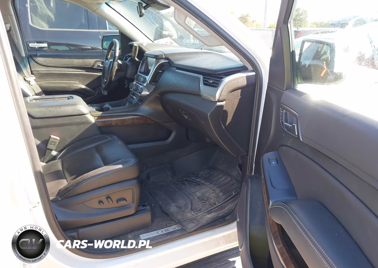 2019 Chevrolet Tahoe Lt VIN:1GNSKBKC6KR231528 - 5