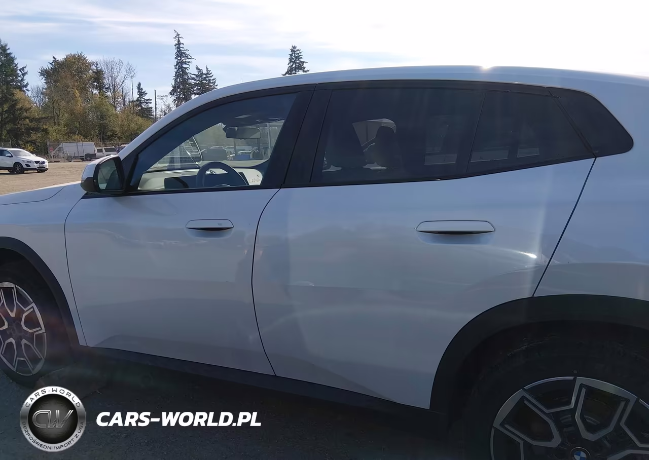 2026 BMW X2 xDrive28I VIN:WBX63GM06T5681893 - 14