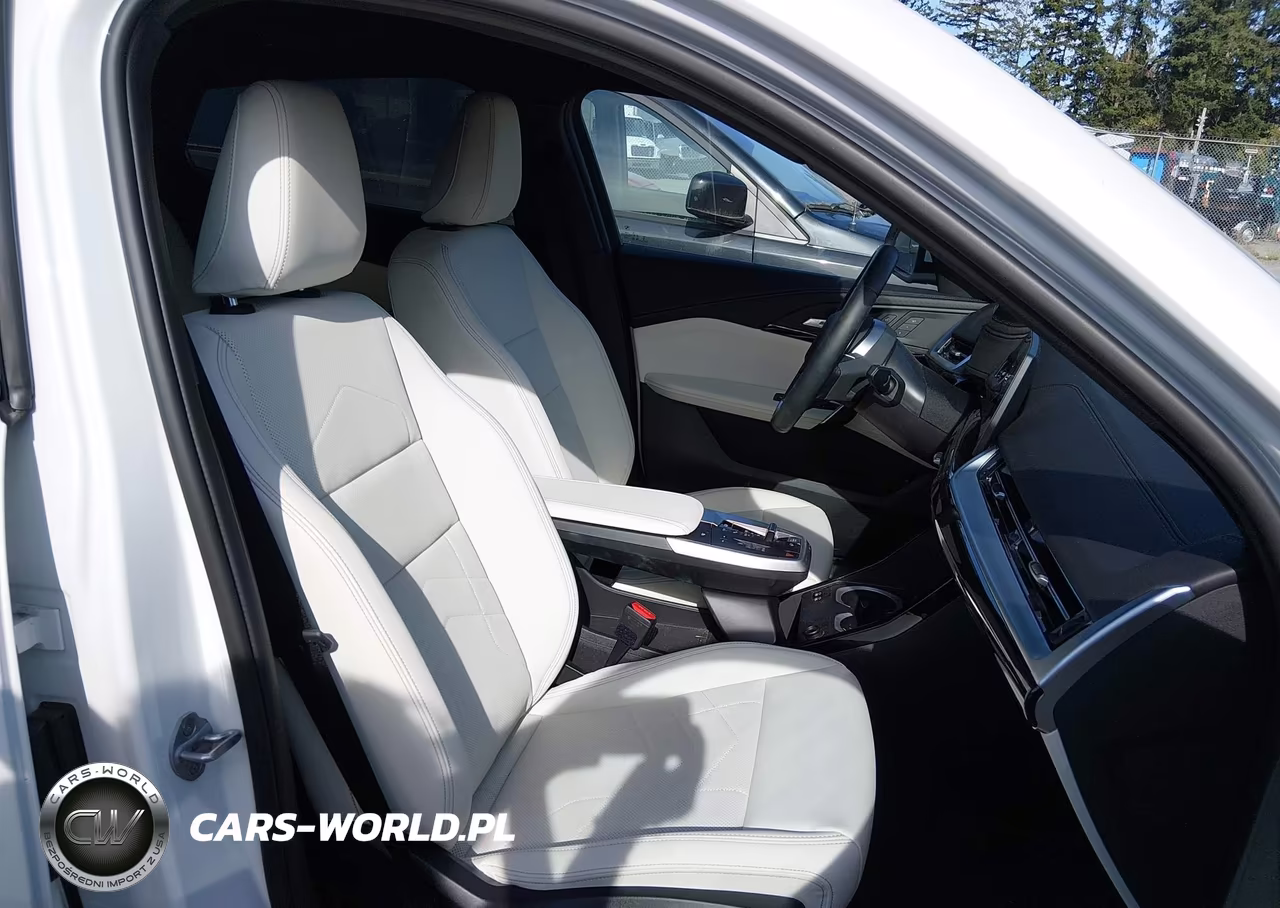 2026 BMW X2 xDrive28I VIN:WBX63GM06T5681893 - 5