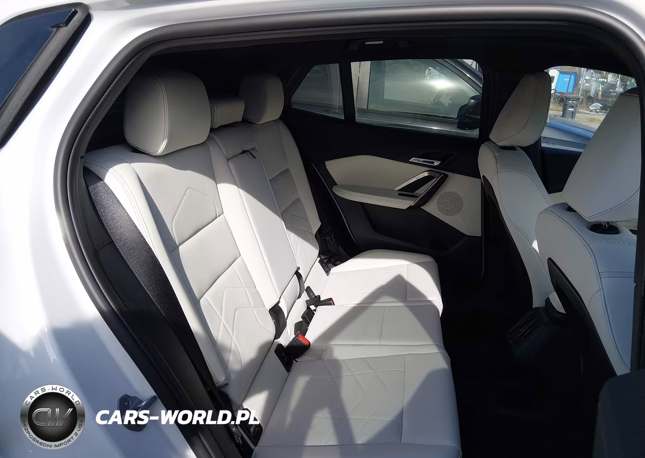 2026 BMW X2 xDrive28I VIN:WBX63GM06T5681893 - 8
