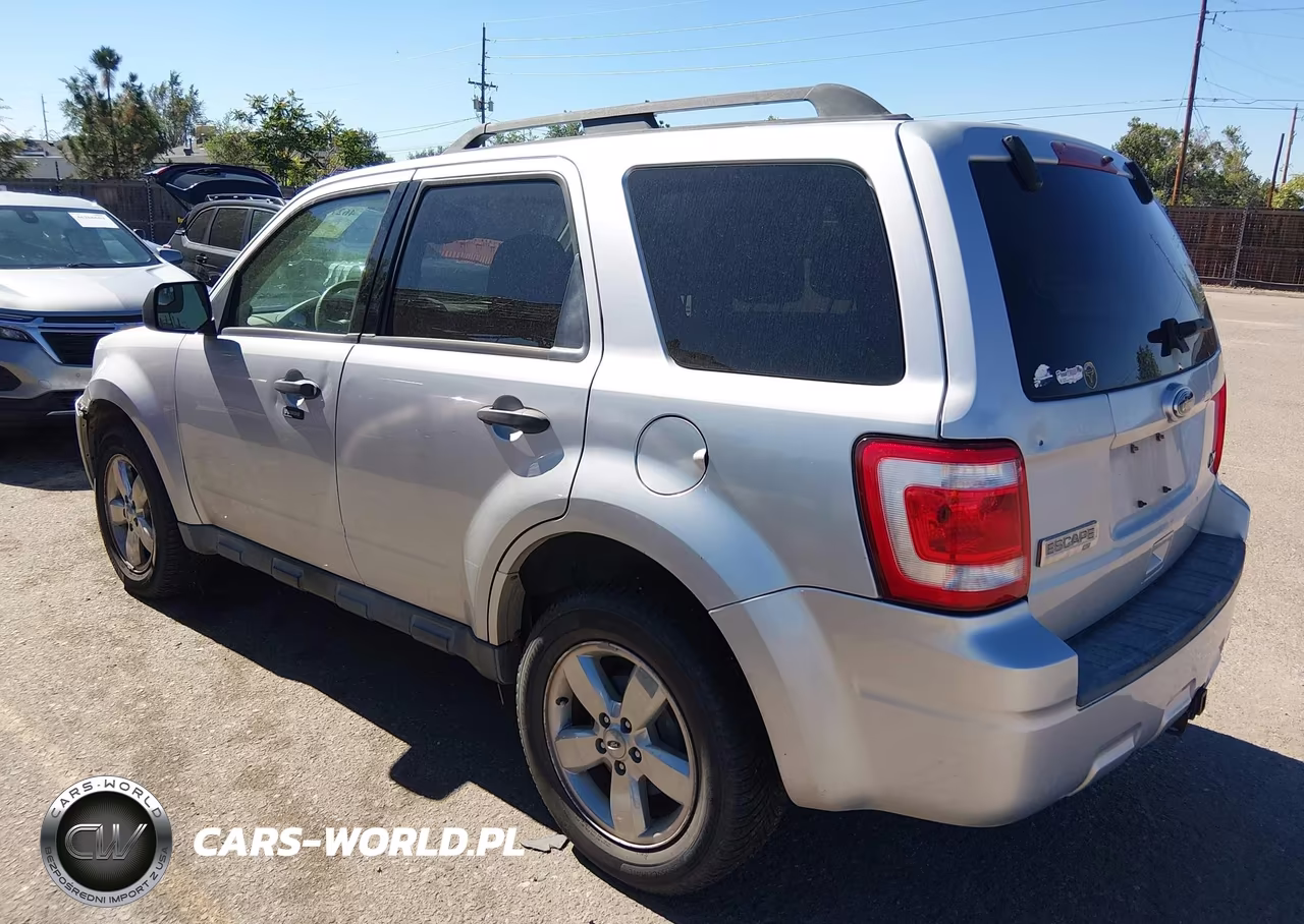 2010 Ford Escape Xlt VIN:1FMCU9DG6AKB01848 - 3