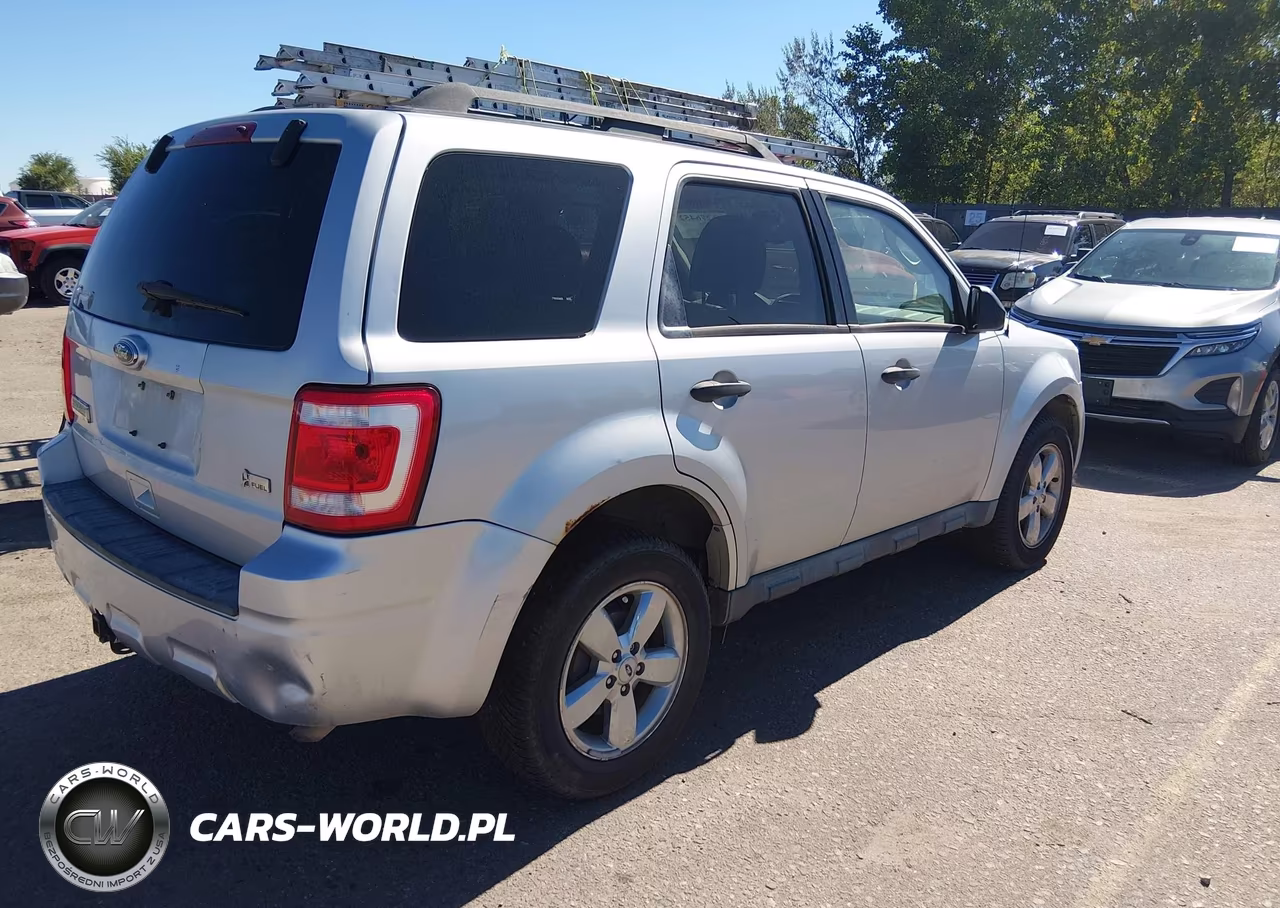 2010 Ford Escape Xlt VIN:1FMCU9DG6AKB01848 - 4