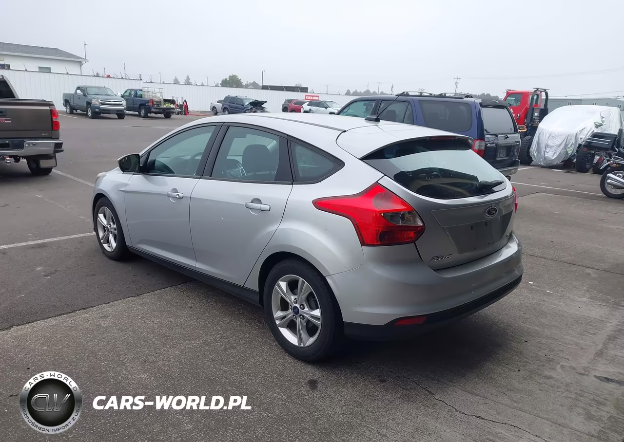 2014 Ford Focus Se VIN:1FADP3K24EL144711 - 3