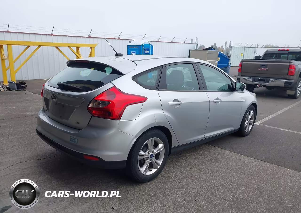 2014 Ford Focus Se VIN:1FADP3K24EL144711 - 4
