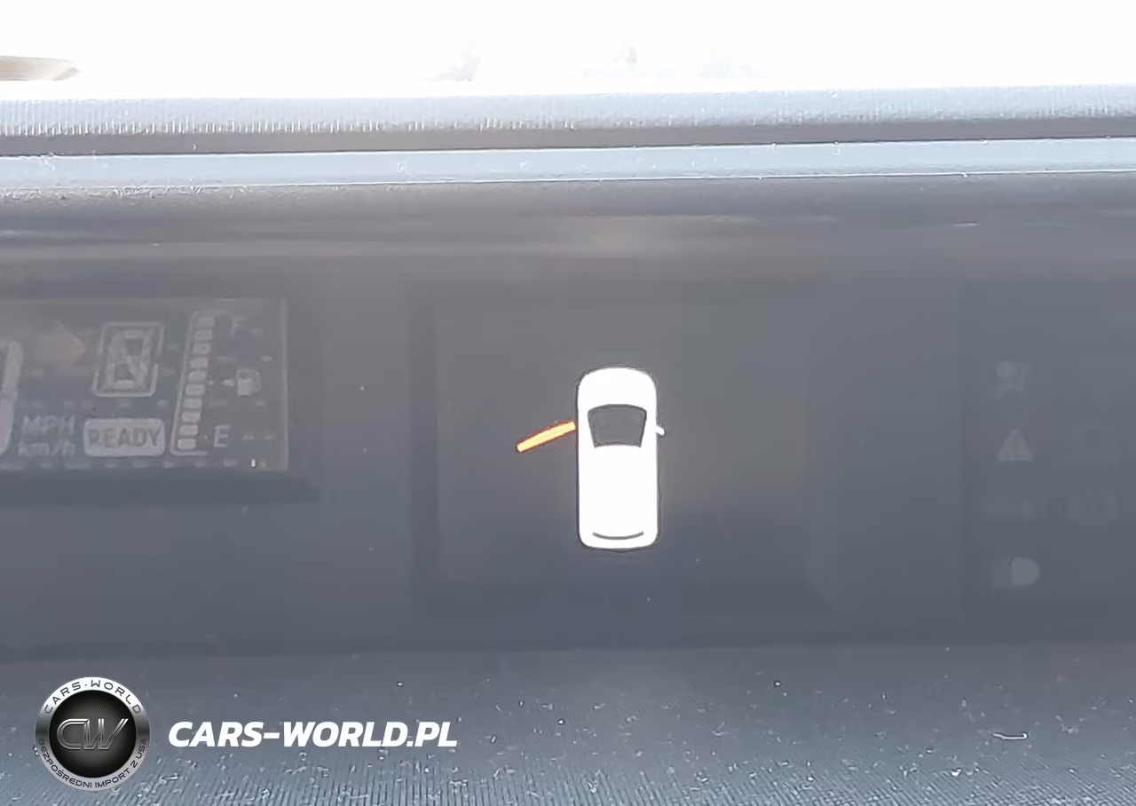 2013 Toyota Prius C Two VIN:JTDKDTB36D1040038 - 7