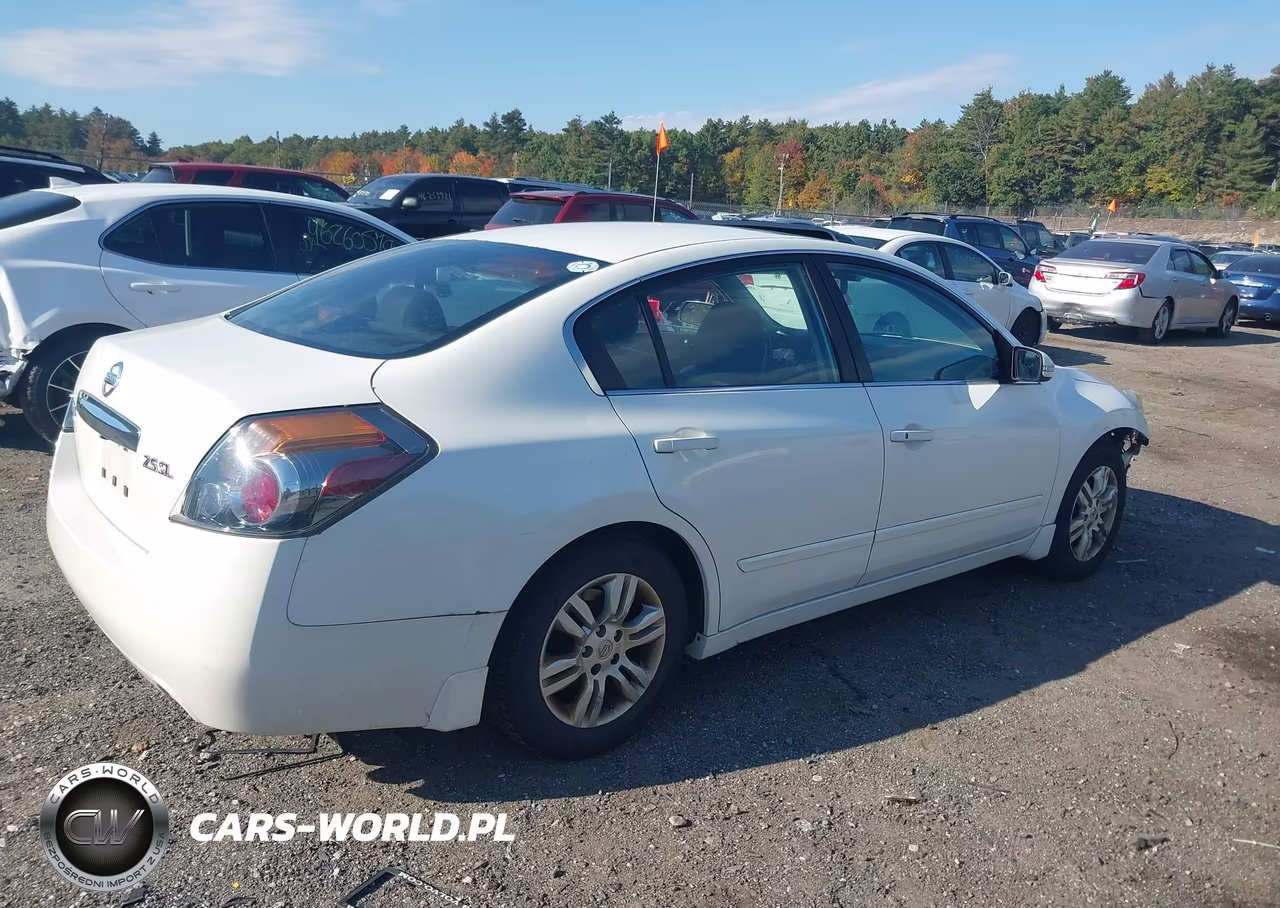 2011 Nissan Altima 2.5 S VIN:1N4AL2AP7BC177137 - 4