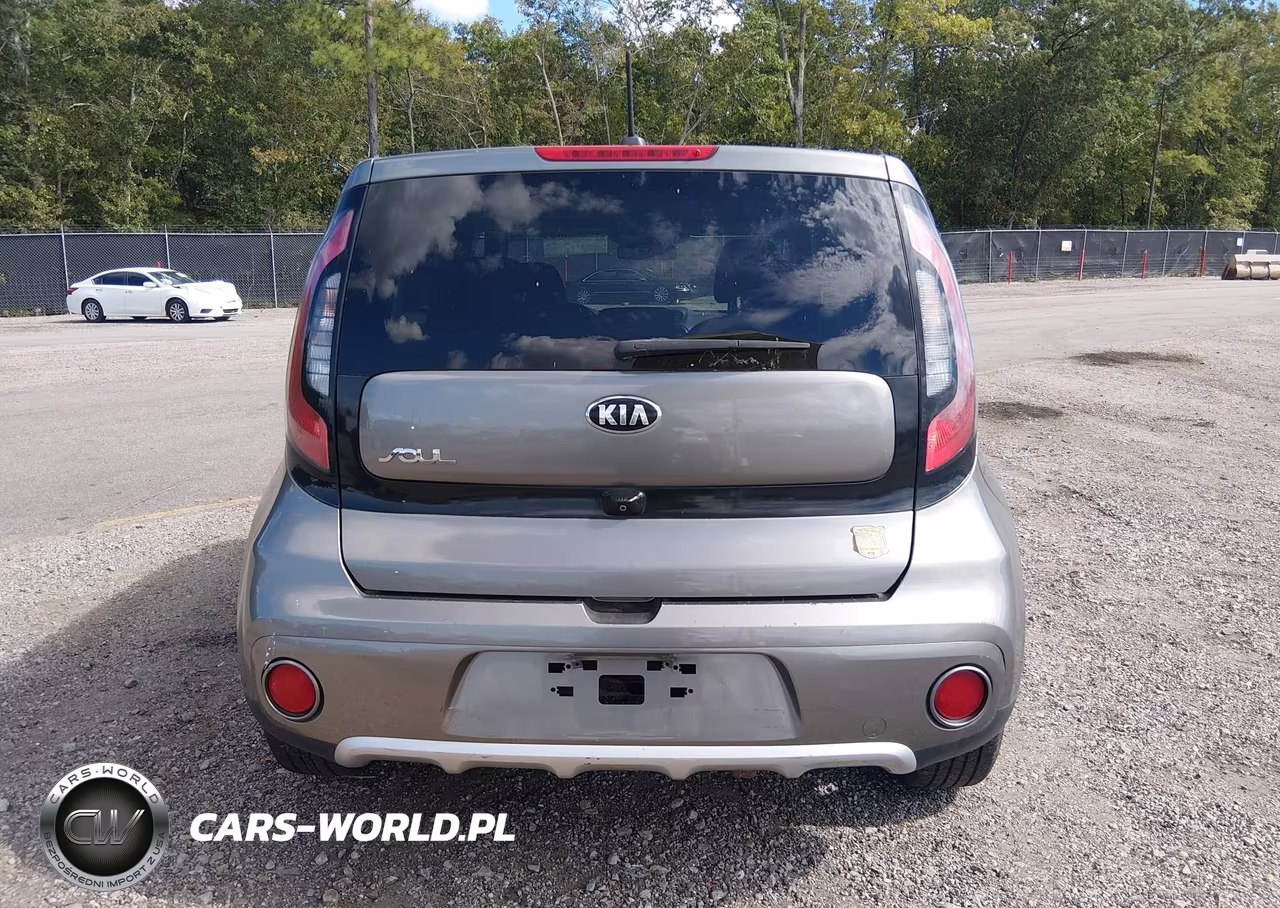 2018 Kia Soul + VIN:KNDJP3A51J7528067 - 16