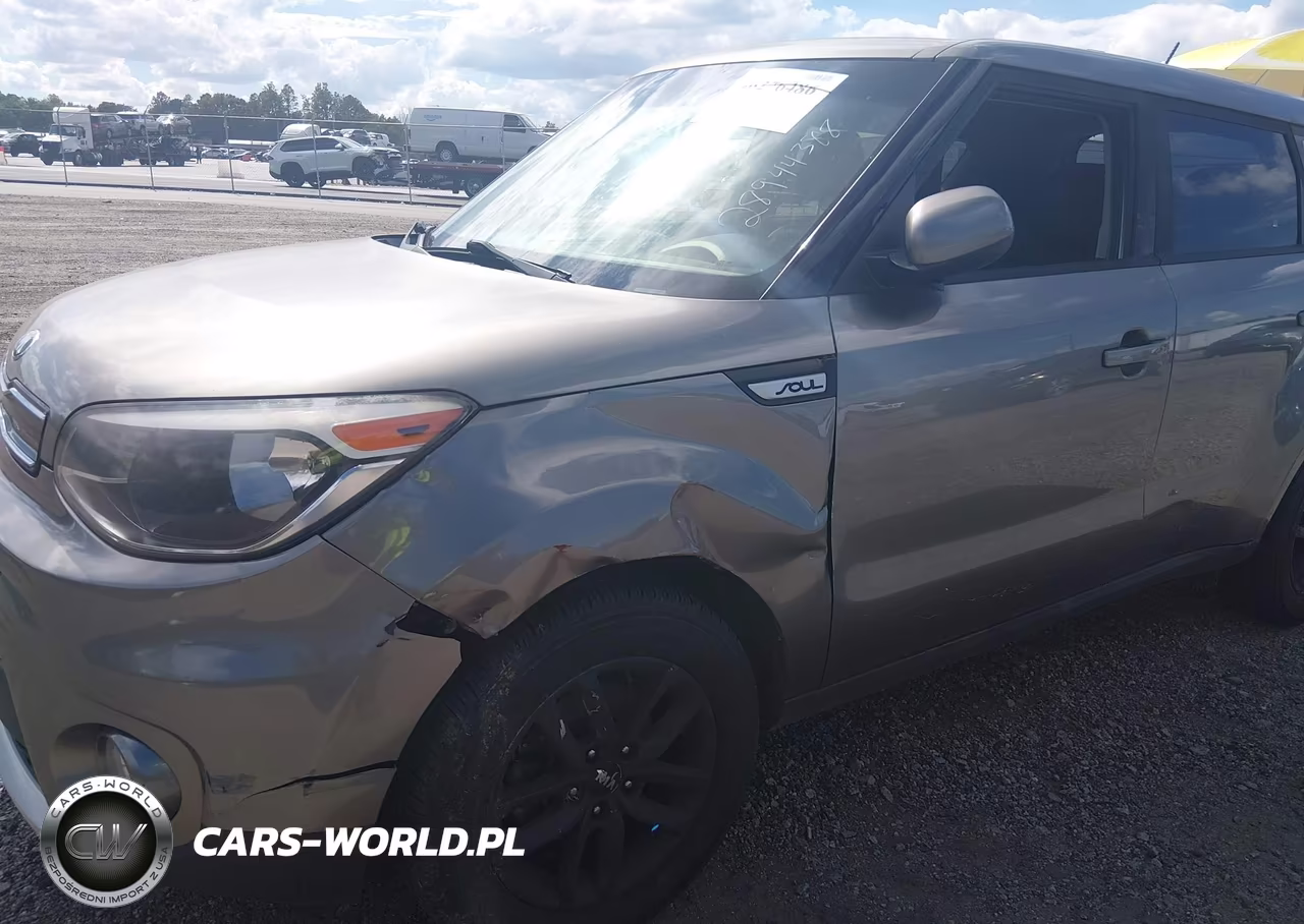2018 Kia Soul + VIN:KNDJP3A51J7528067 - 6