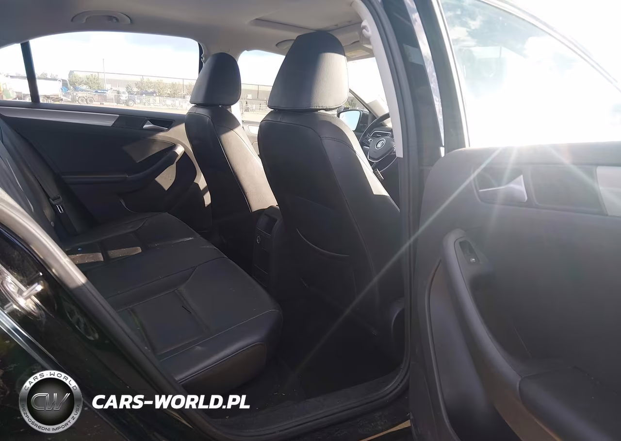 2017 Volkswagen Jetta 1.4T Se VIN:3VWDB7AJ0HM366560 - 8