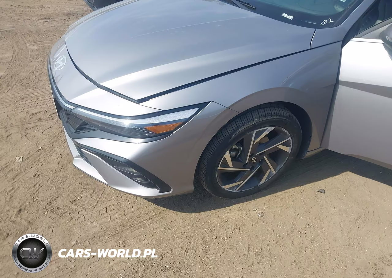 2025 Hyundai Elantra Limited VIN:KMHLP4DG5SU968920 - 6