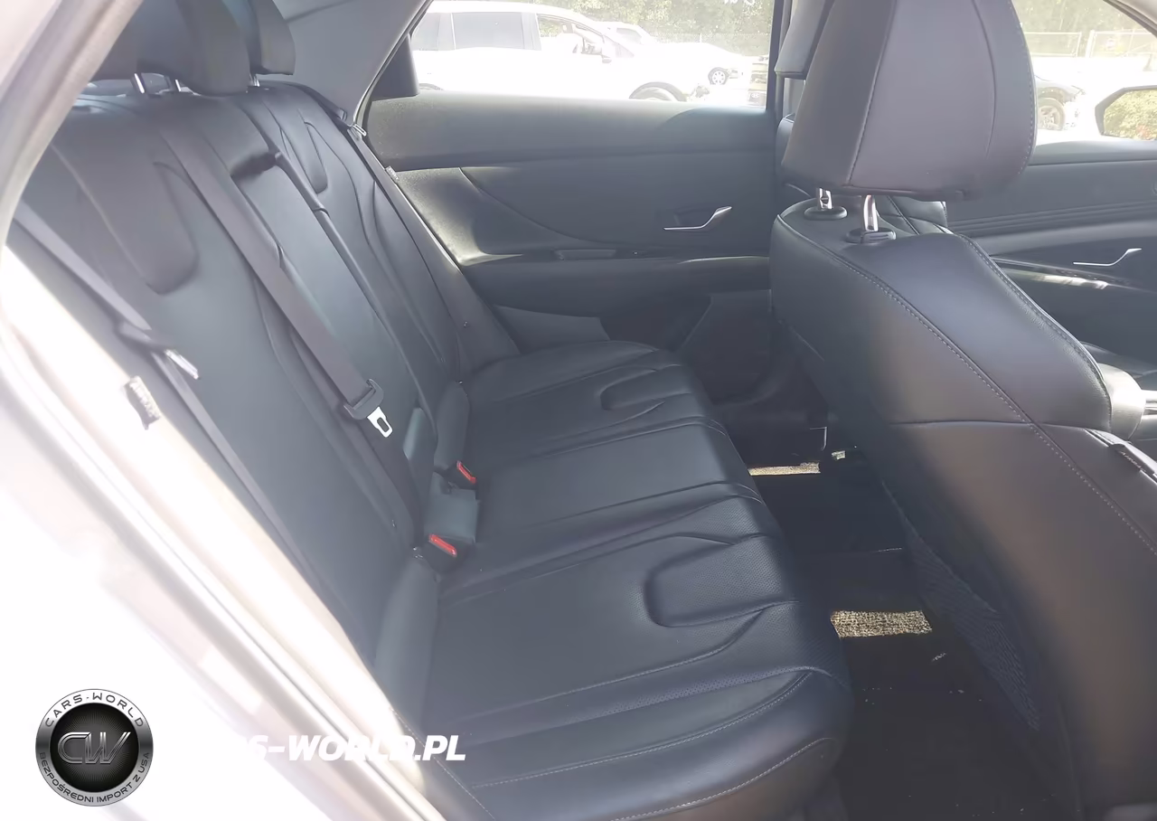 2025 Hyundai Elantra Limited VIN:KMHLP4DG5SU968920 - 8