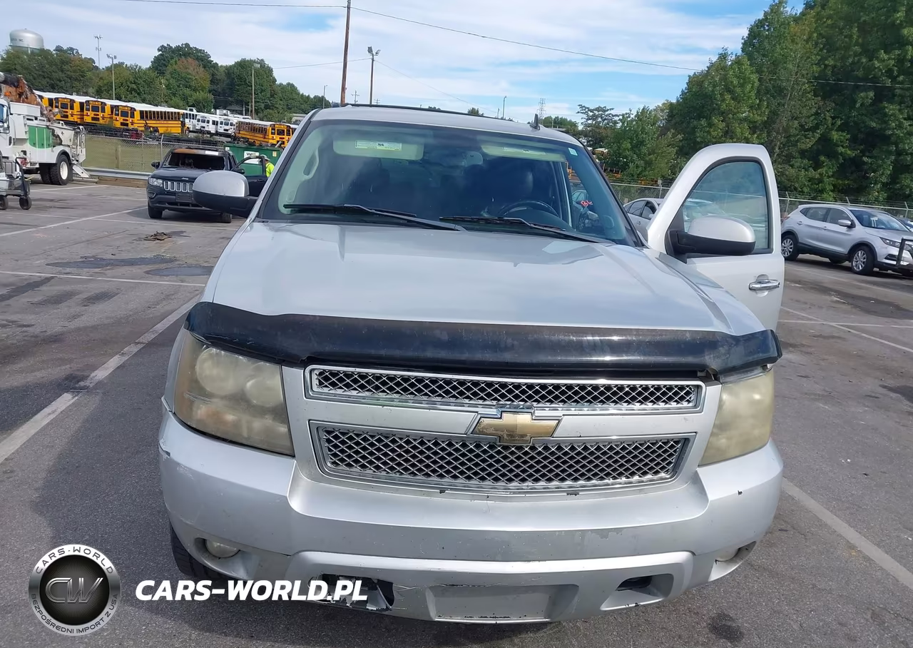 2011 Chevrolet Suburban 1500 Lt1 VIN:1GNSKJE31BR352232 - 21
