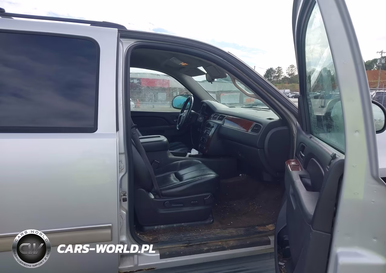 2011 Chevrolet Suburban 1500 Lt1 VIN:1GNSKJE31BR352232 - 5