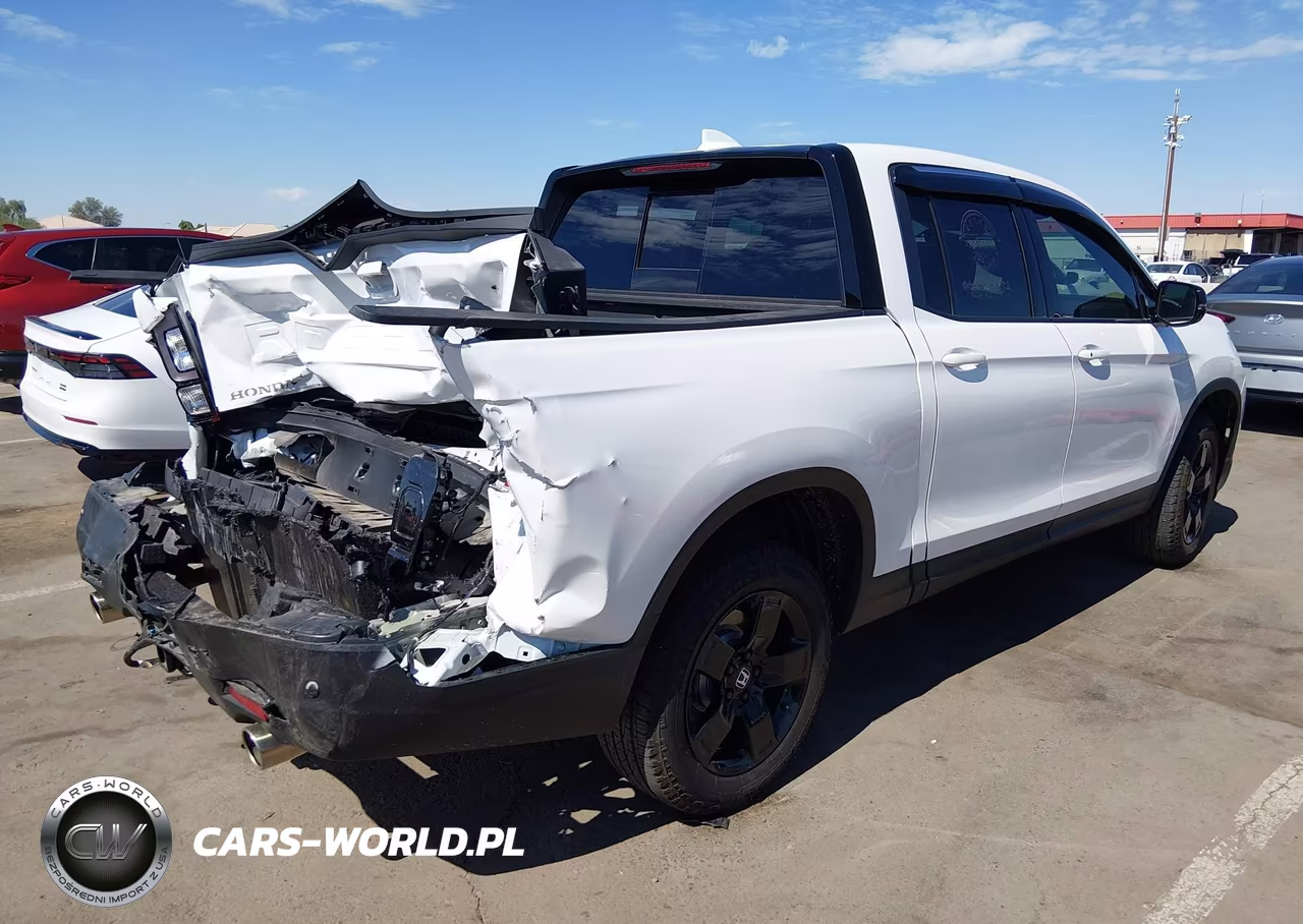 2026 Honda Ridgeline Black Edition VIN:5FPYK3F82TB019593 - 4
