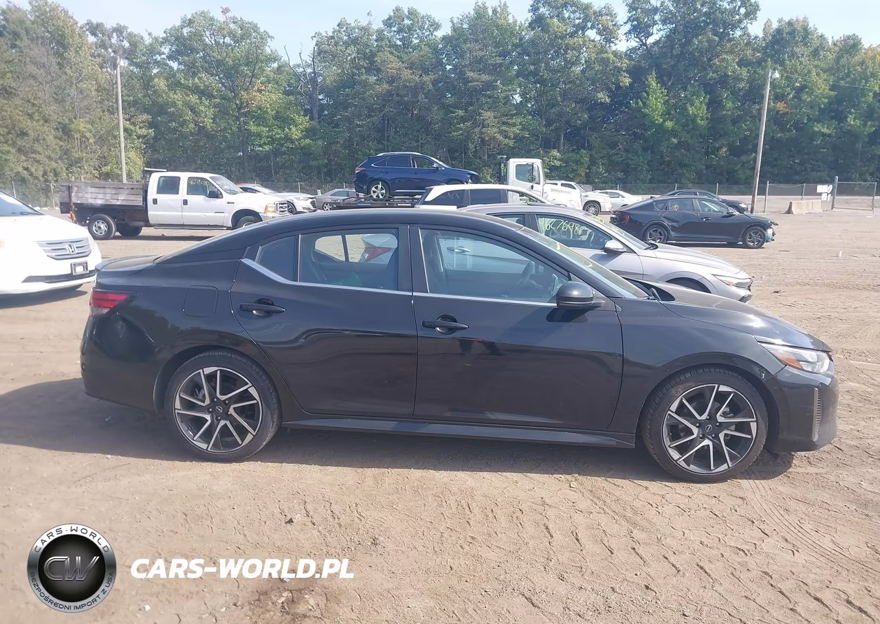 2025 Nissan Sentra Sr VIN:3N1AB8DV4SY299328 - 13
