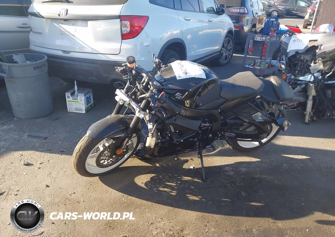 2019 Suzuki Gsx-R600 VIN:JS1GN7FA1K7100671 - 13
