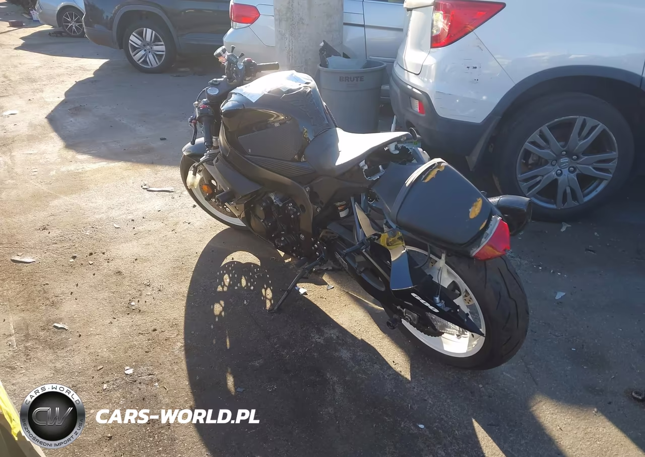 2019 Suzuki Gsx-R600 VIN:JS1GN7FA1K7100671 - 3