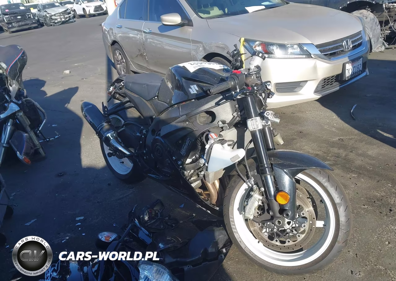 2019 Suzuki Gsx-R600 VIN:JS1GN7FA1K7100671 - 8