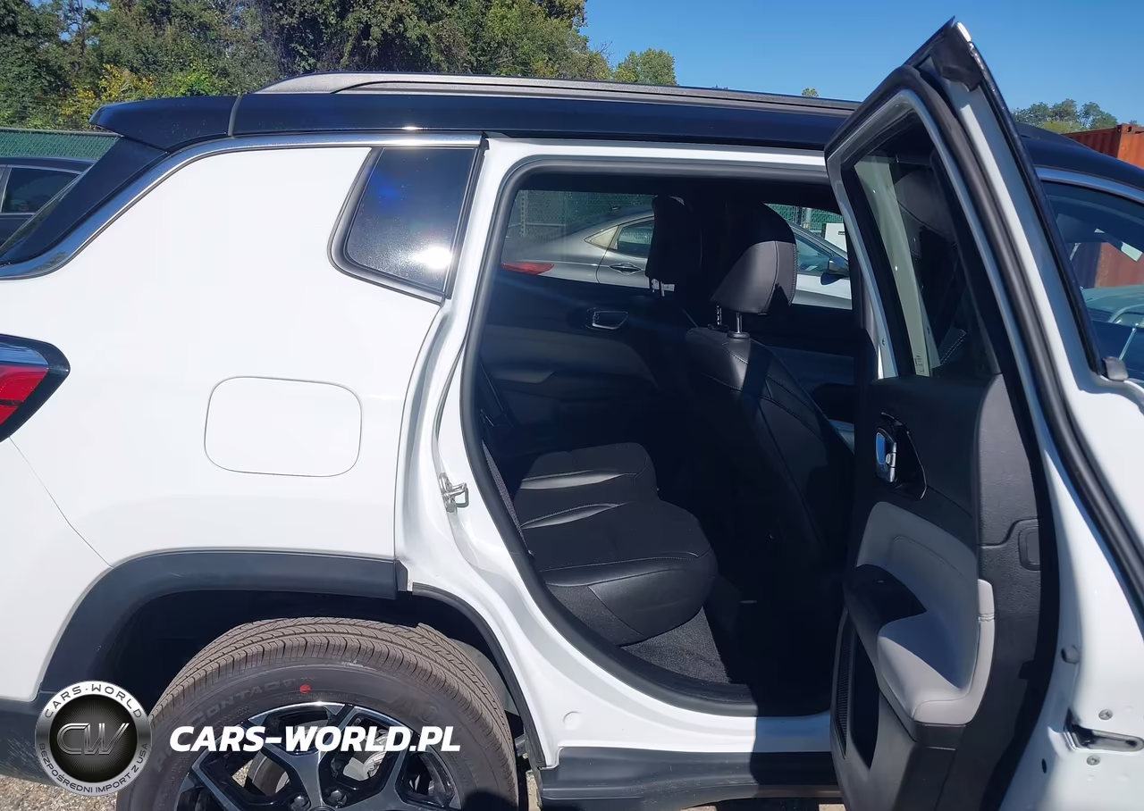 2026 Jeep Compass Limited VIN:3C4NJDCN8TT186685 - 8