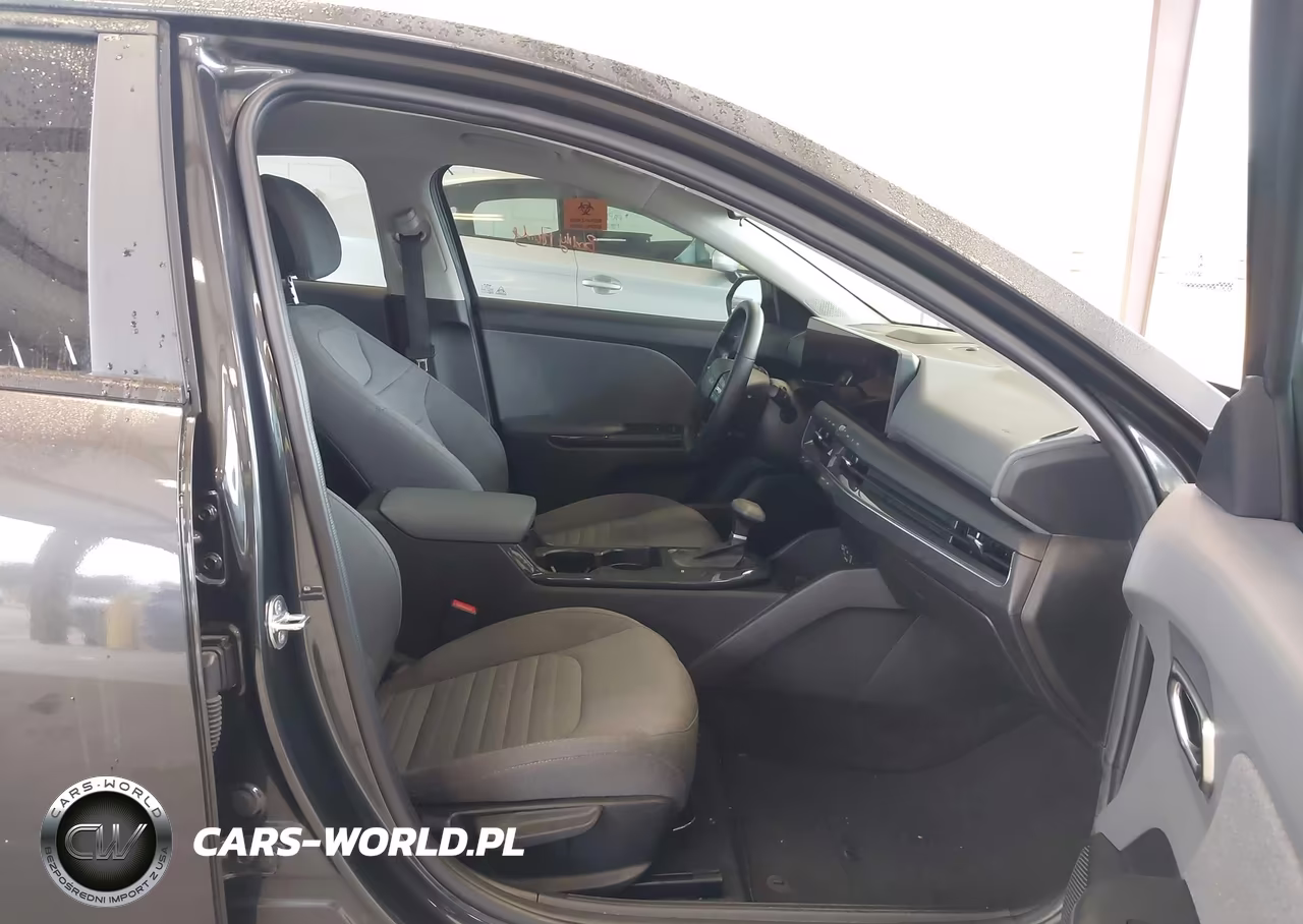 2025 Kia K4 Ex VIN:3KPFU4DE1SE017105 - 5