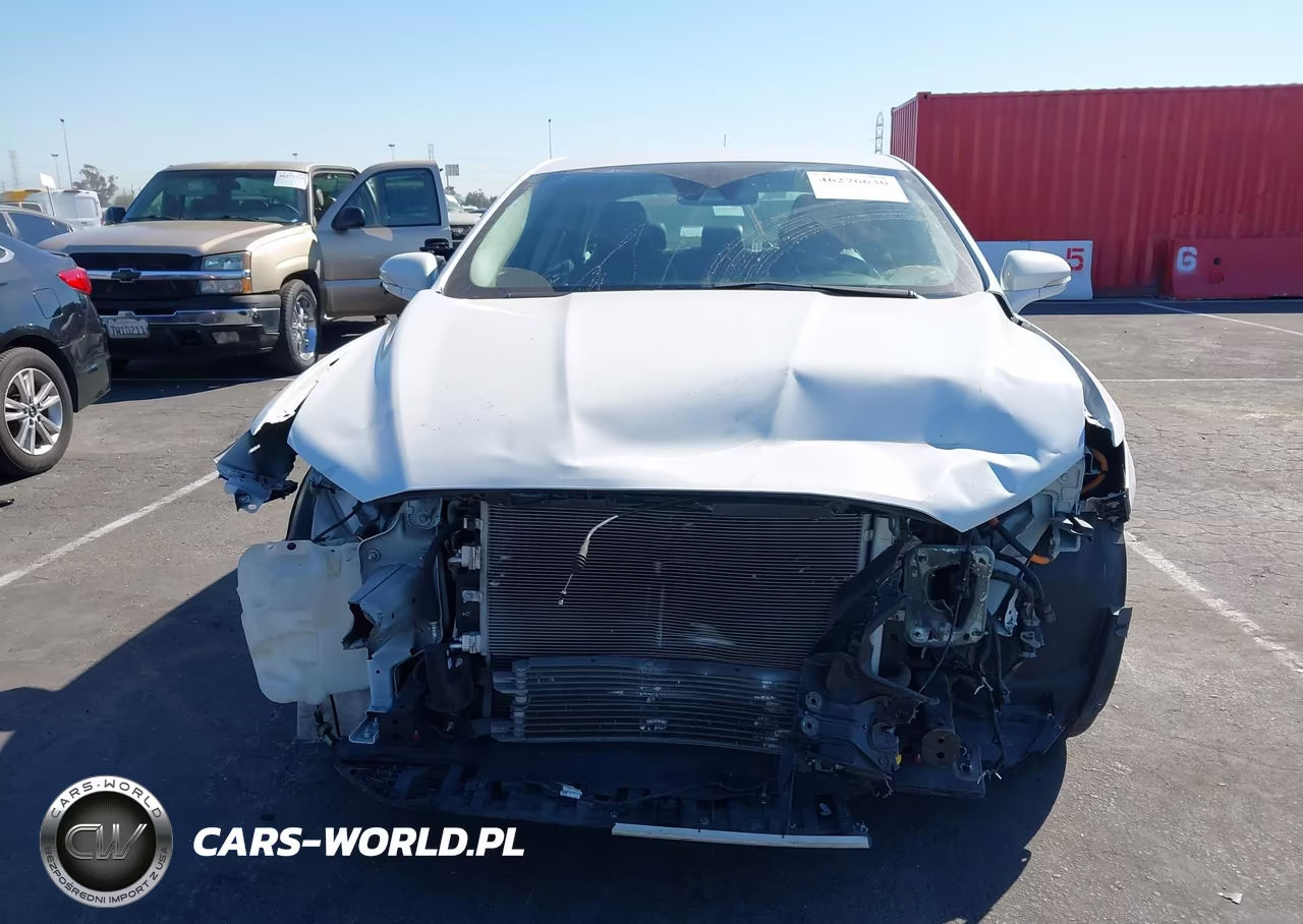 2020 Ford Fusion Plug-In Hybrid Titanium VIN:3FA6P0SU2LR228324 - 13