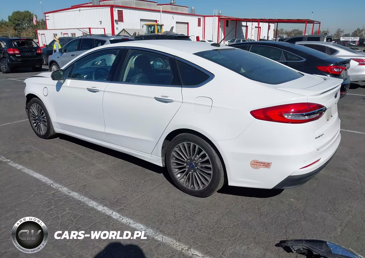 2020 Ford Fusion Plug-In Hybrid Titanium VIN:3FA6P0SU2LR228324 - 3