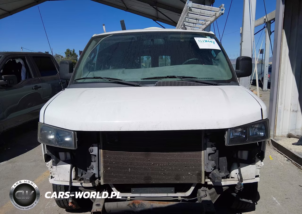 2018 Chevrolet Express 2500 Work Van VIN:1GCWGBFP8J1247350 - 13