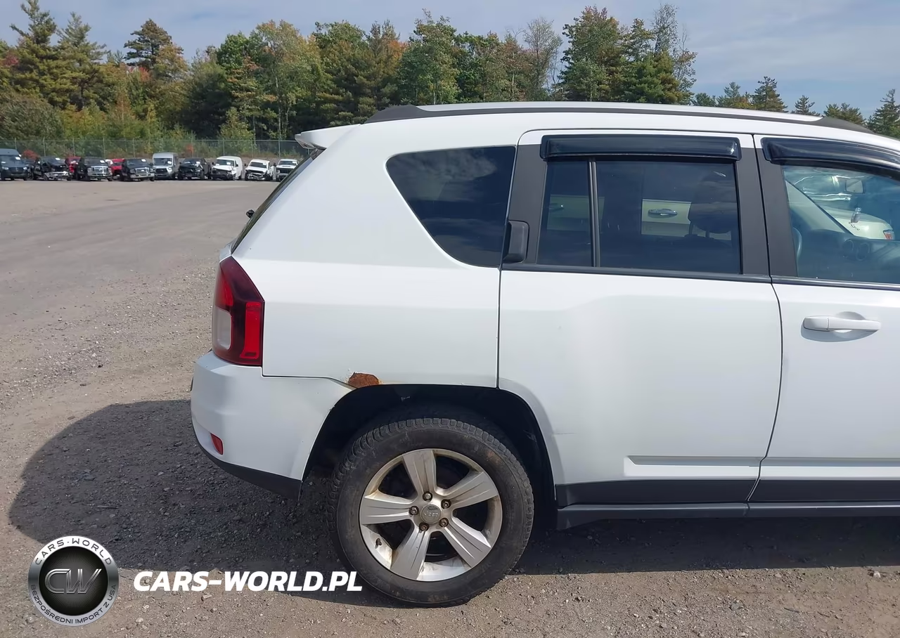 2015 Jeep Compass Sport VIN:1C4NJDBB1FD316792 - 14
