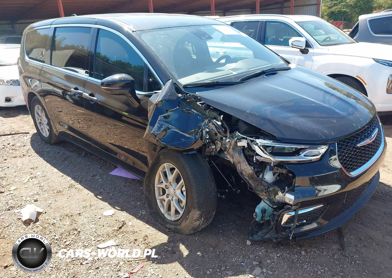 2026 Chrysler Pacifica Select