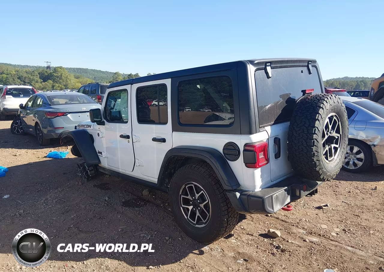 2025 Jeep Wrangler 4-Door Rubicon 4X4 VIN:1C4PJXFN6SW529153 - 3