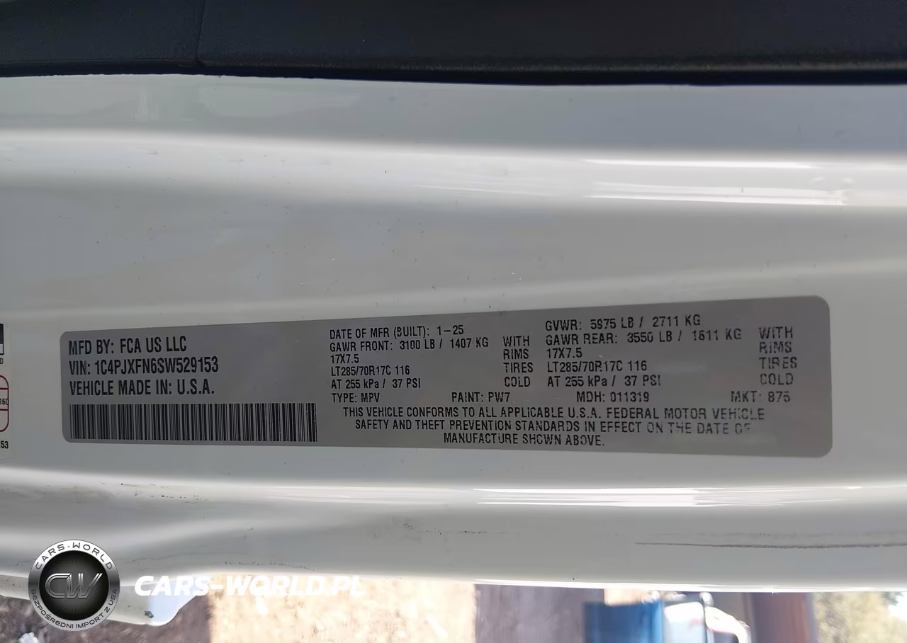 2025 Jeep Wrangler 4-Door Rubicon 4X4 VIN:1C4PJXFN6SW529153 - 9