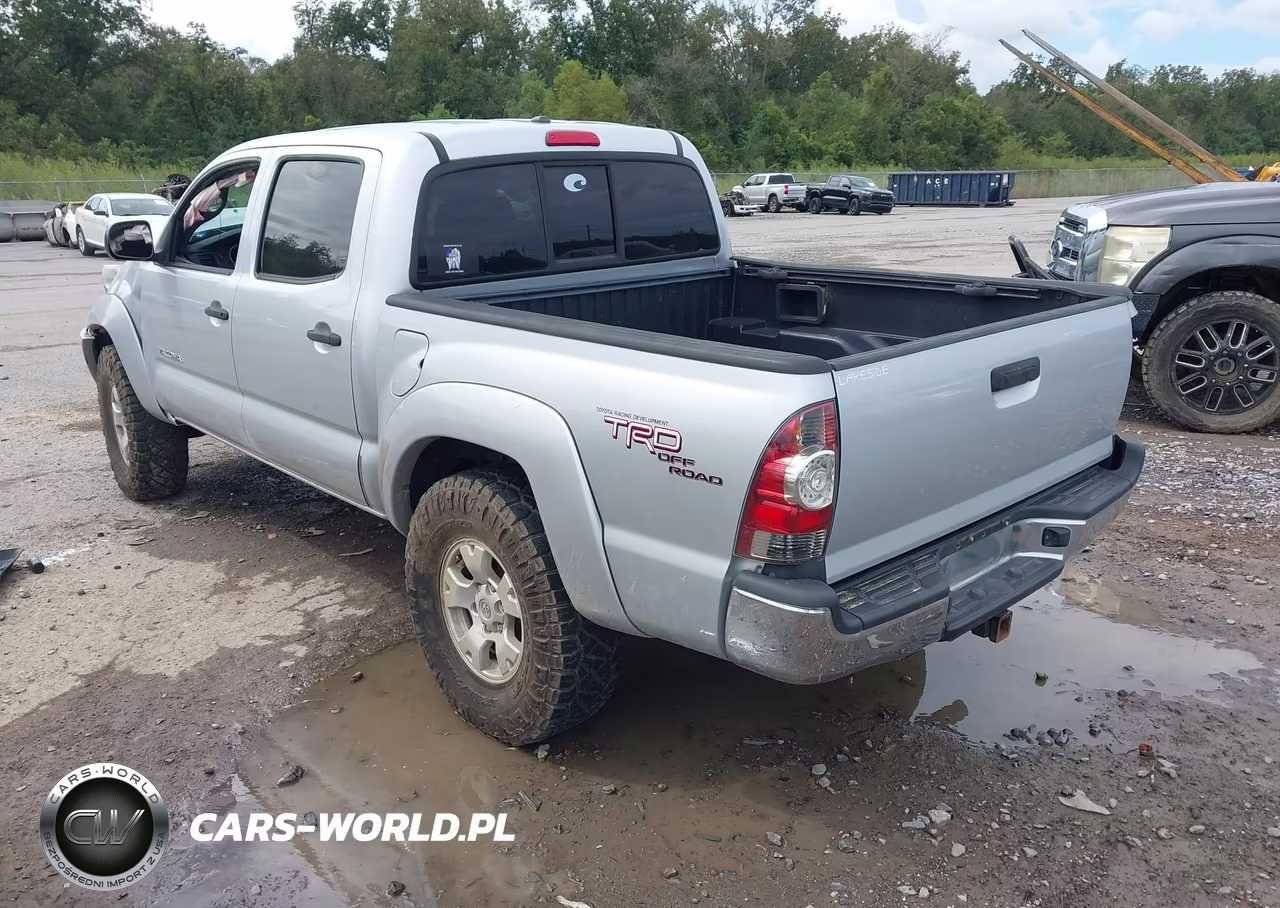 2011 Toyota Tacoma Prerunner V6 VIN:5TFJU4GN9BX006424 - 3