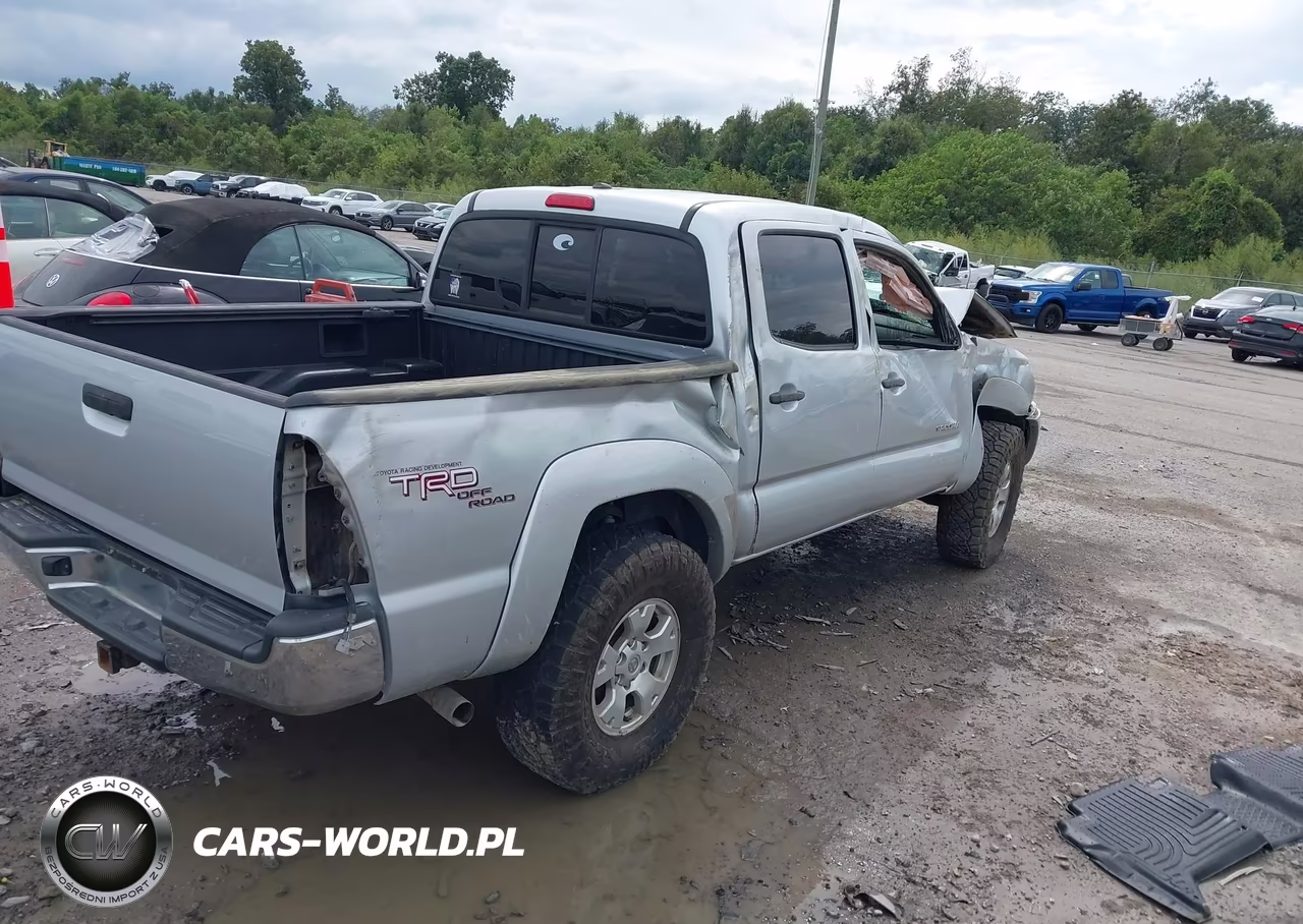2011 Toyota Tacoma Prerunner V6 VIN:5TFJU4GN9BX006424 - 4