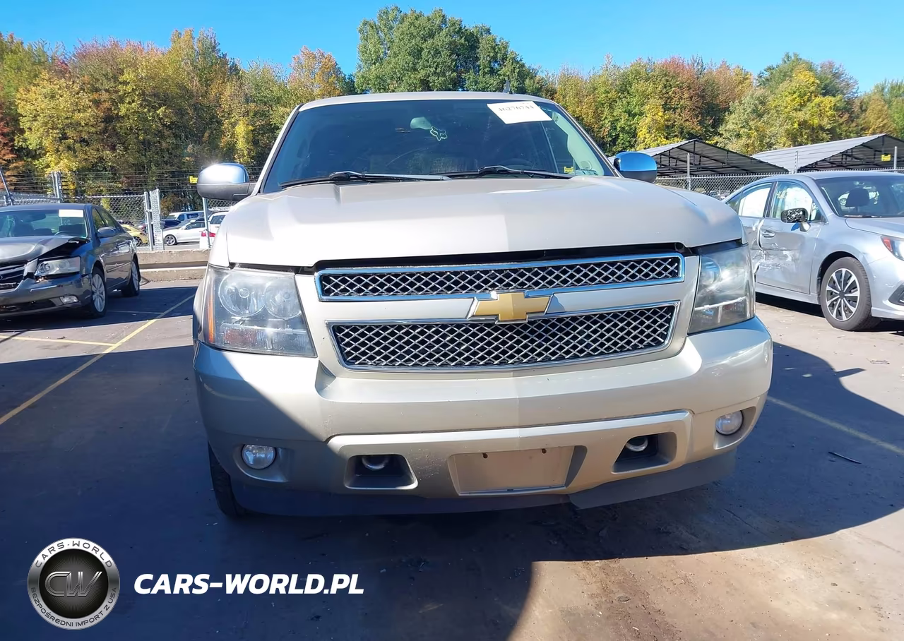 2013 Chevrolet Tahoe Ltz VIN:1GNSKCE02DR166624 - 12