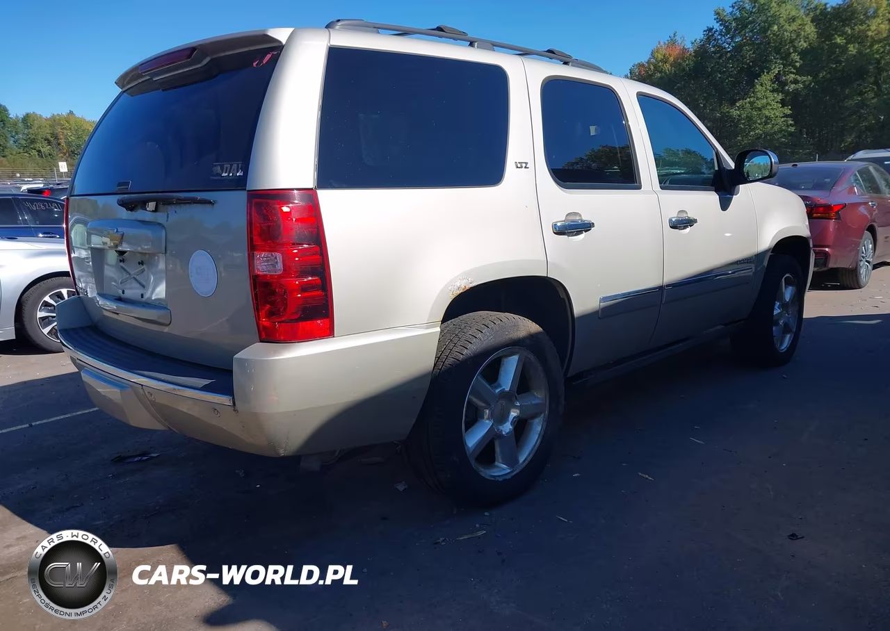 2013 Chevrolet Tahoe Ltz VIN:1GNSKCE02DR166624 - 4