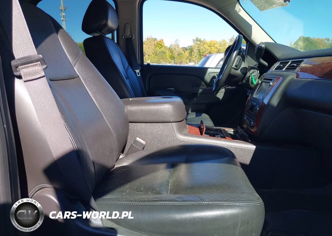 2013 Chevrolet Tahoe Ltz VIN:1GNSKCE02DR166624 - 5