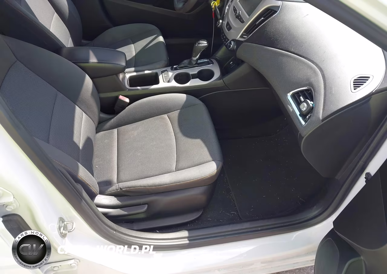 2018 Chevrolet Cruze Ls Auto VIN:1G1BC5SMXJ7206019 - 5