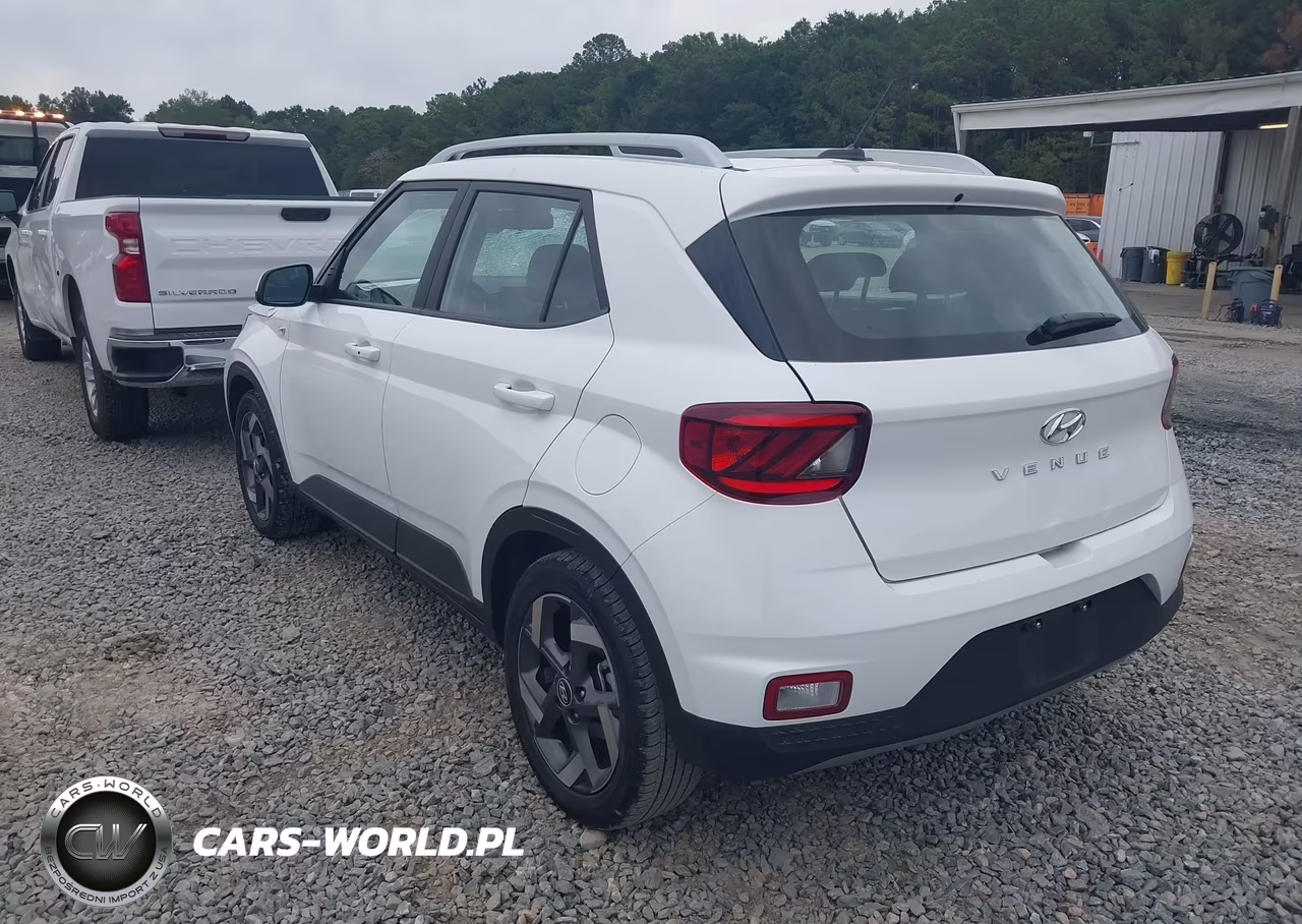 2026 Hyundai Venue Sel VIN:KMHRC8A37TU456723 - 3
