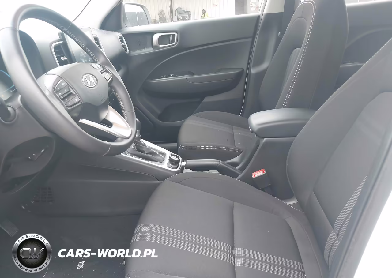2026 Hyundai Venue Sel VIN:KMHRC8A37TU456723 - 5