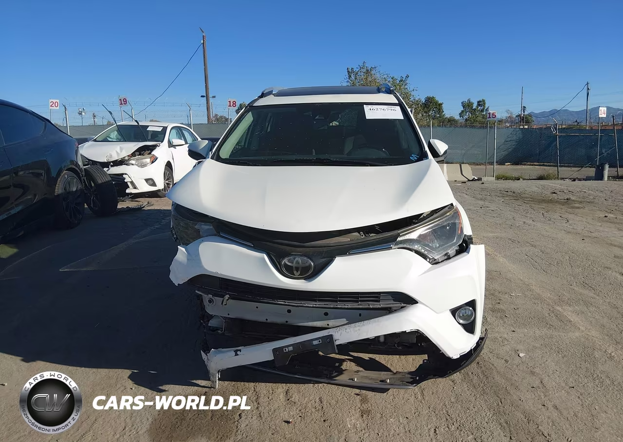 2018 Toyota Rav4 Xle VIN:JTMWFREVXJJ732049 - 13