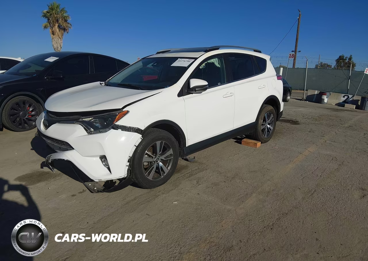 2018 Toyota Rav4 Xle VIN:JTMWFREVXJJ732049 - 2