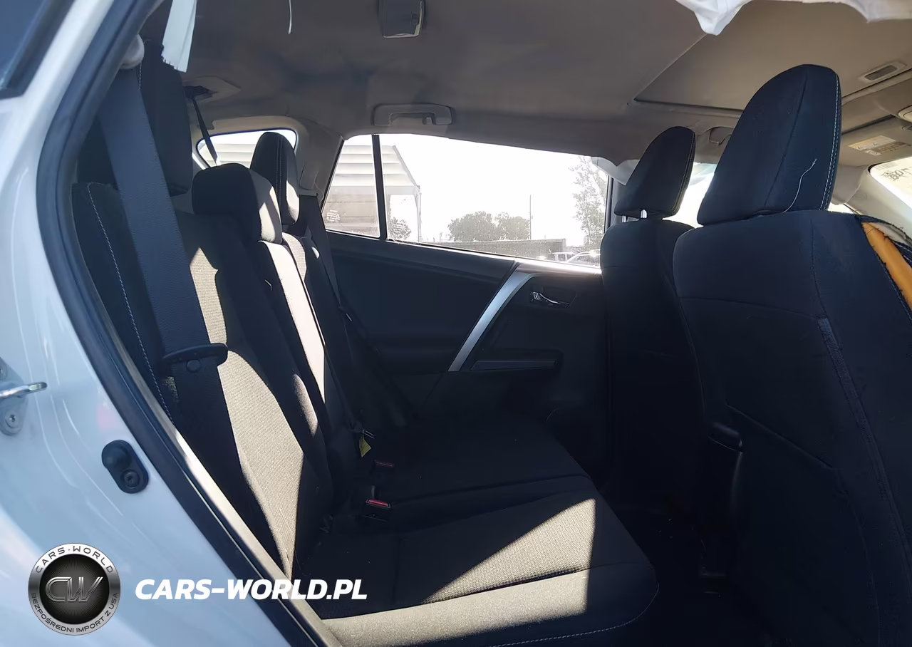 2018 Toyota Rav4 Xle VIN:JTMWFREVXJJ732049 - 8