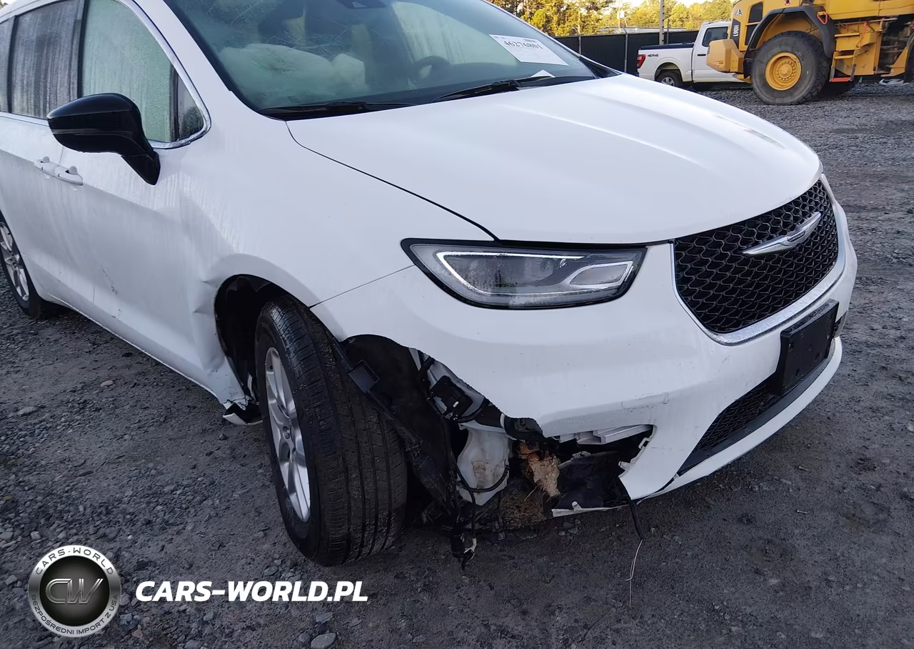 2025 Chrysler Pacifica Select VIN:2C4RC1BG8SR560999 - 6